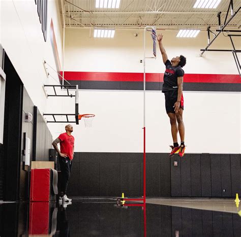 amen thompson vertical